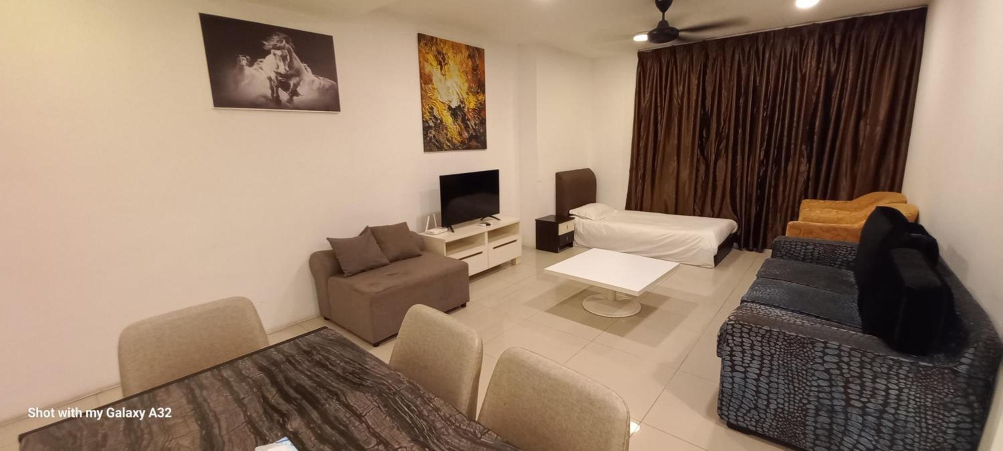 One Maxim Residence At Taragon Kuala Lumpur Zimmer foto